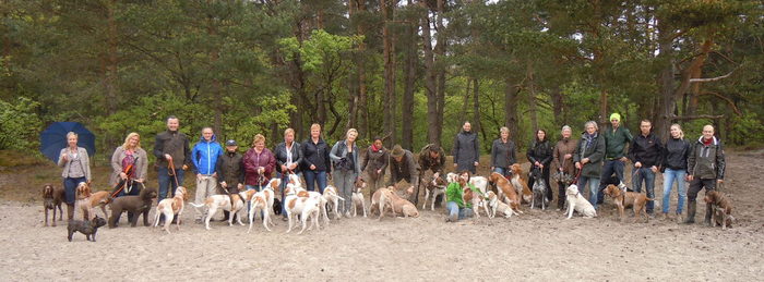 Groepsfoto BIC voorjaarswandeling 2014